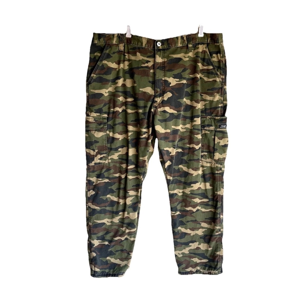 Wrangler Camo Cargo Pants Men Size 42 x 30 Fleece Lined Military Utility Relaxed